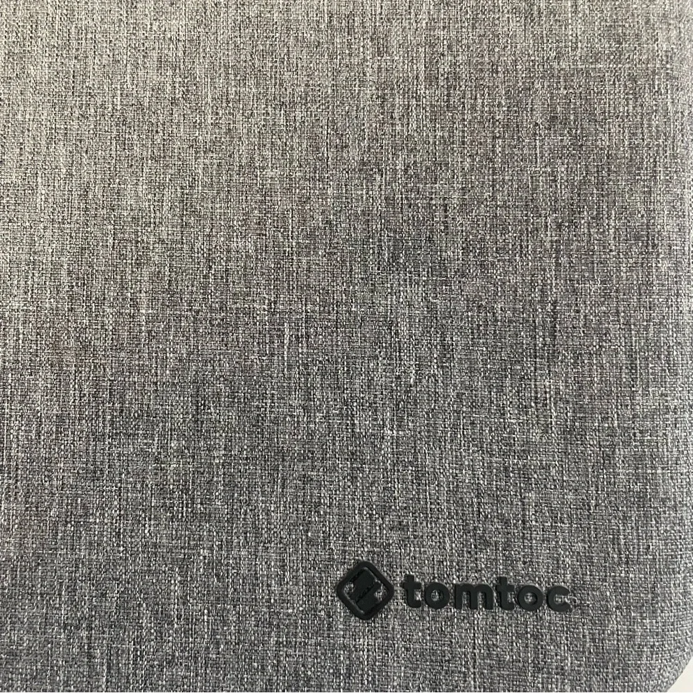 Tomtoc Gray Portfolio Case Model A06-004G